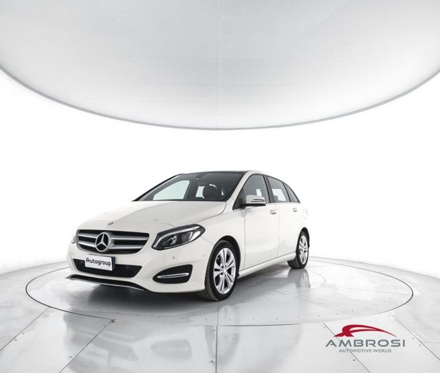 MERCEDES-BENZ CLA usata 0