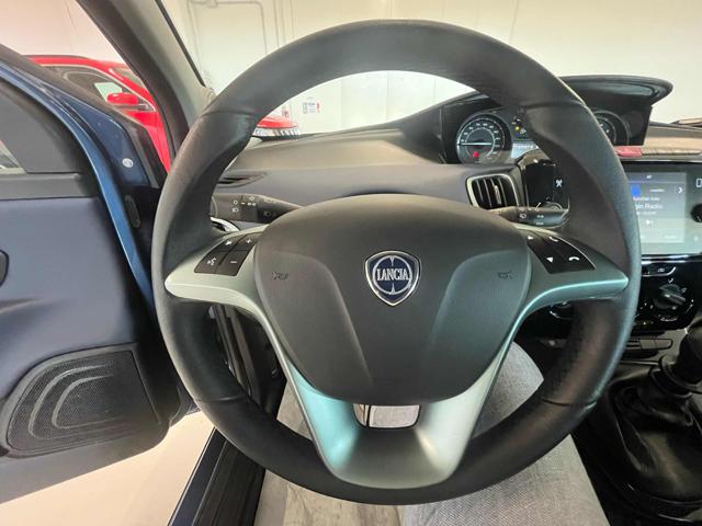 LANCIA Ypsilon usata, con USB