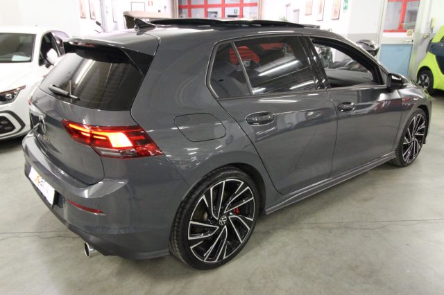 VOLKSWAGEN Golf usata, con Autoradio