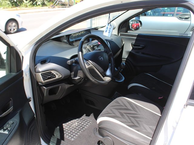 LANCIA Ypsilon usata, con Boardcomputer