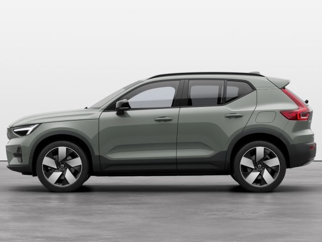 VOLVO EX40 usata, con Airbag laterali