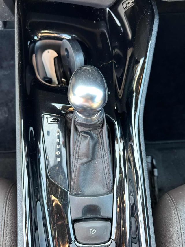 TOYOTA C-HR usata, con Touch screen