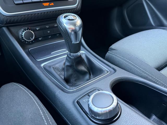 MERCEDES-BENZ GLA 180 usata, con Freno di stazionamento elettrico