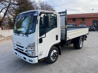 ISUZU M27 usata, con Airbag