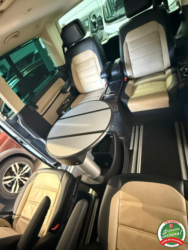 VOLKSWAGEN Caravelle usata, con Trazione integrale