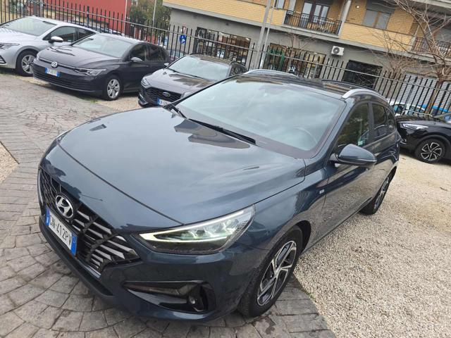 HYUNDAI i30 usata, con Airbag laterali