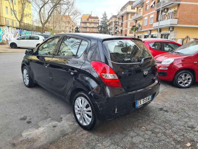 HYUNDAI i20 usata, con Alzacristalli elettrici