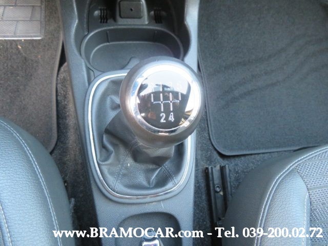 OPEL Corsa usata, con MP3