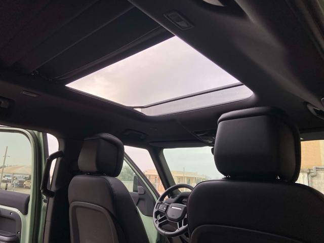 LAND ROVER Defender usata, con Sedile posteriore sdoppiato
