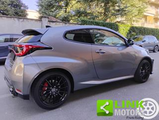 TOYOTA Yaris usata, con Autoradio