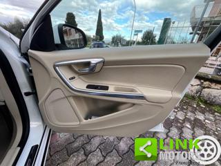 VOLVO S60 usata, con Autoradio digitale