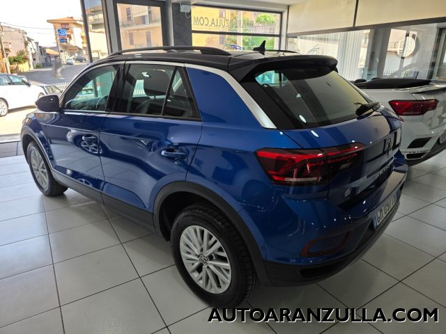 VOLKSWAGEN T-Roc usata, con Autoradio
