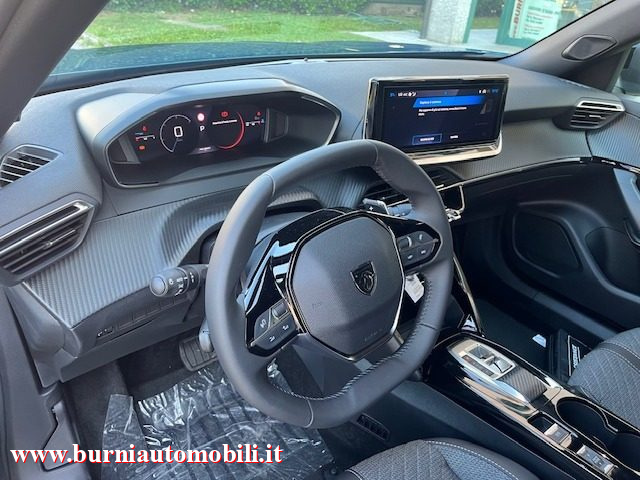 PEUGEOT 2008 usata, con Touch screen