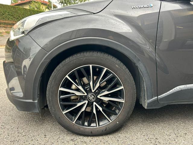 TOYOTA C-HR usata, con Autoradio