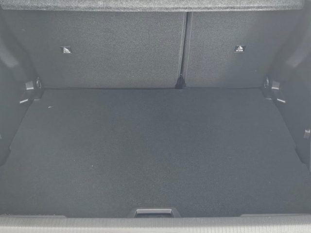 PEUGEOT 2008 usata, con Controllo automatico clima