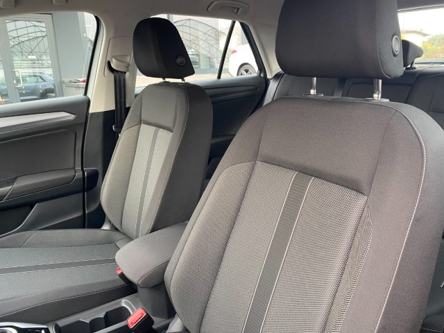VOLKSWAGEN T-Roc usata, con Autoradio digitale