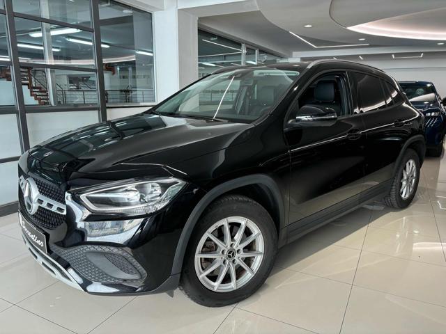 MERCEDES-BENZ GLA 180 usata, con Airbag