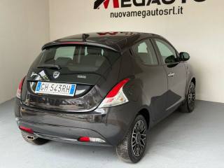 LANCIA Ypsilon usata, con Autoradio