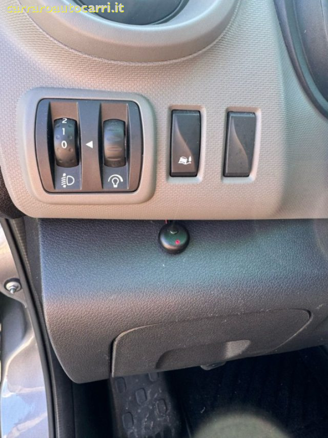 NISSAN NV300 usata, con ESP