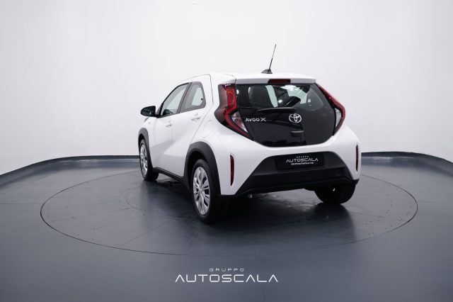 TOYOTA Aygo X usata, con Autoradio