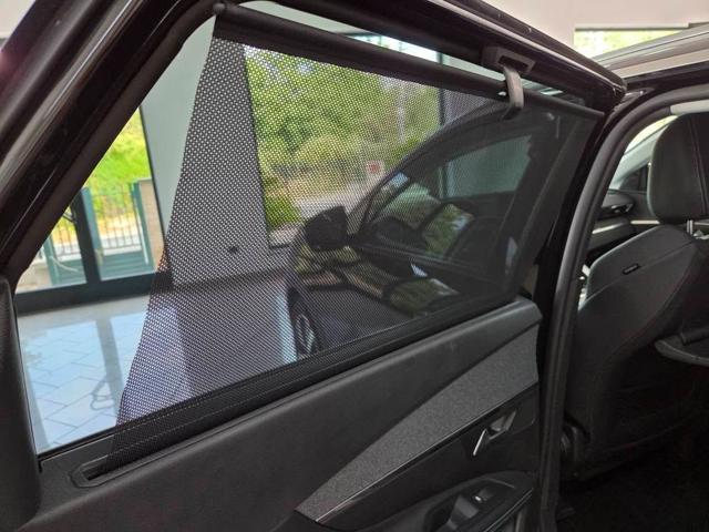 PEUGEOT 5008 usata, con Airbag