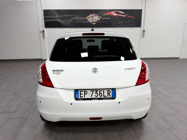 SUZUKI Swift usata, con Autoradio
