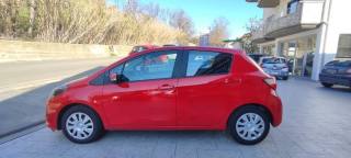 TOYOTA Yaris usata, con USB