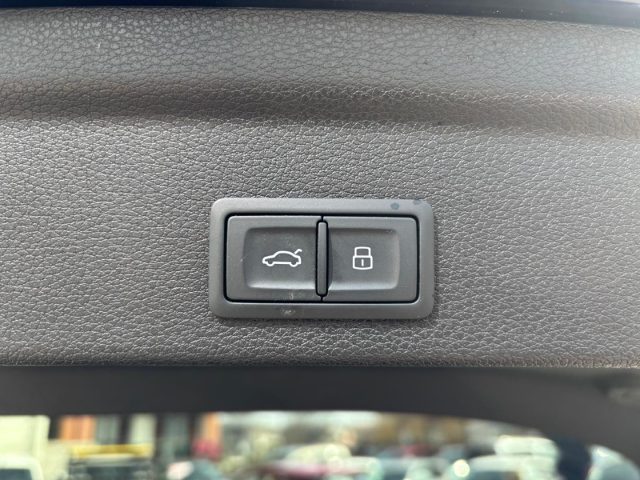 AUDI Q3 usata, con Autoradio digitale