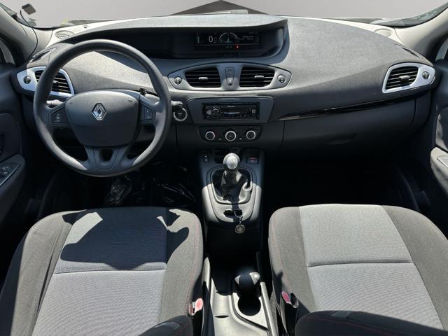 RENAULT Scenic usata, con Cruise Control