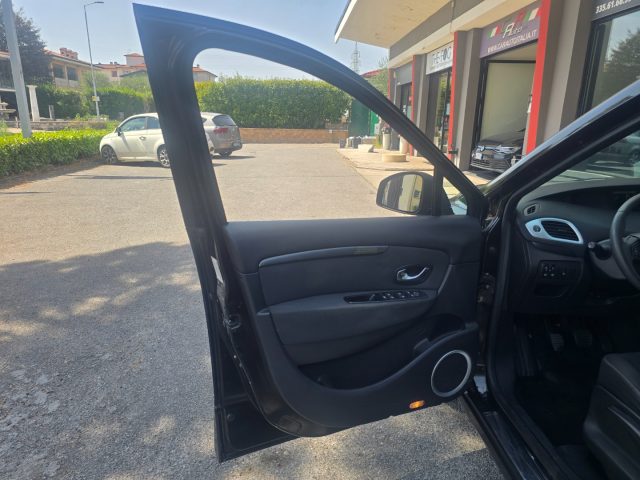 RENAULT Scenic usata 64