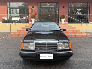 MERCEDES-BENZ 200 usata 2