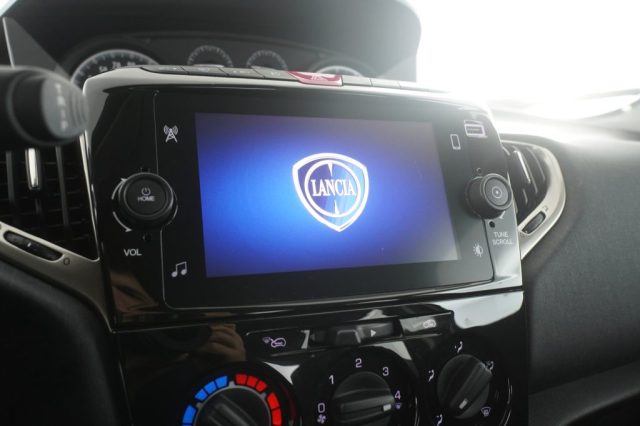 LANCIA Ypsilon usata 13