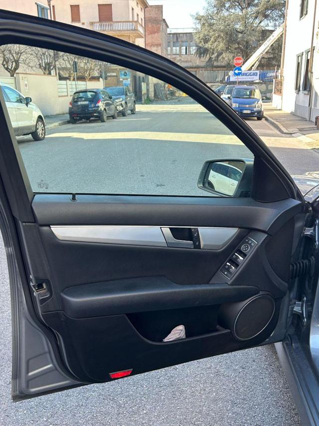 MERCEDES-BENZ C 220 usata, con Servosterzo