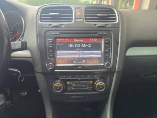 VOLKSWAGEN Golf usata, con Isofix