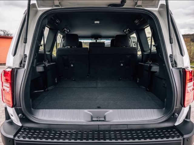 TOYOTA Land Cruiser usata, con Alzacristalli elettrici