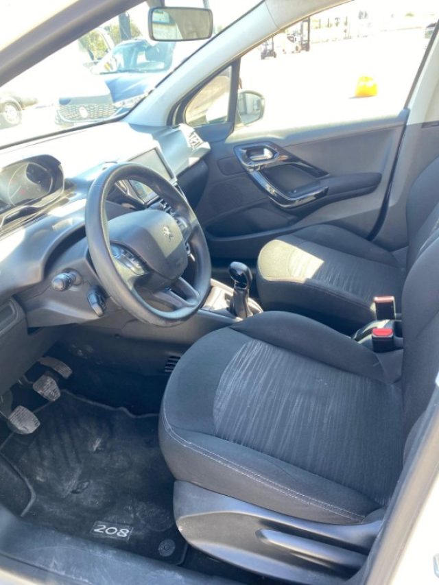PEUGEOT 208 usata, con Boardcomputer