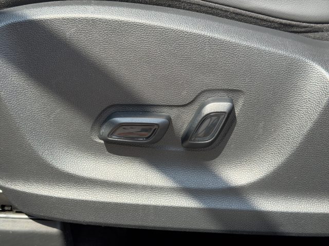 MG ZS usata 17