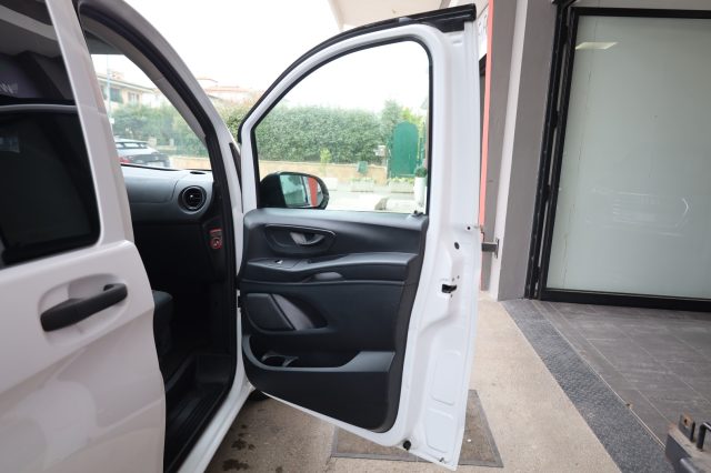 MERCEDES-BENZ Vito usata 80