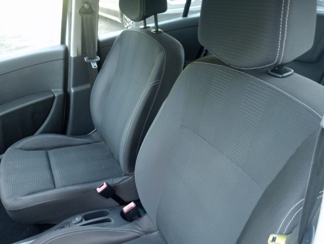 RENAULT Clio usata, con Sistema di navigazione