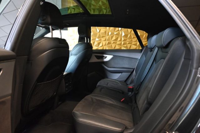 AUDI Q8 usata 28