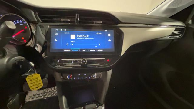 OPEL Corsa usata, con USB
