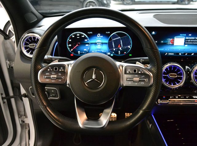 MERCEDES-BENZ GLB 200 usata, con Cronologia tagliandi