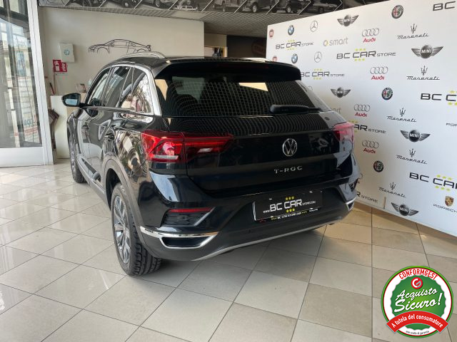 VOLKSWAGEN T-Roc usata, con Autoradio