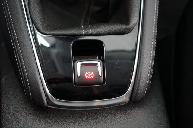 OPEL Grandland X usata, con Kit antipanne