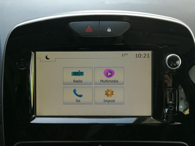 RENAULT Clio usata, con USB