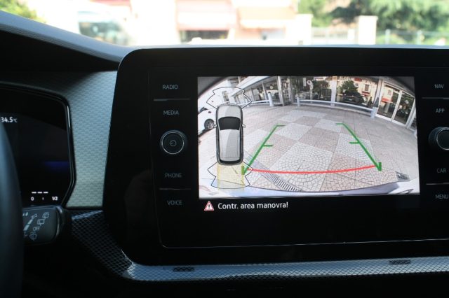 VOLKSWAGEN T-Cross usata, con Sedile posteriore sdoppiato