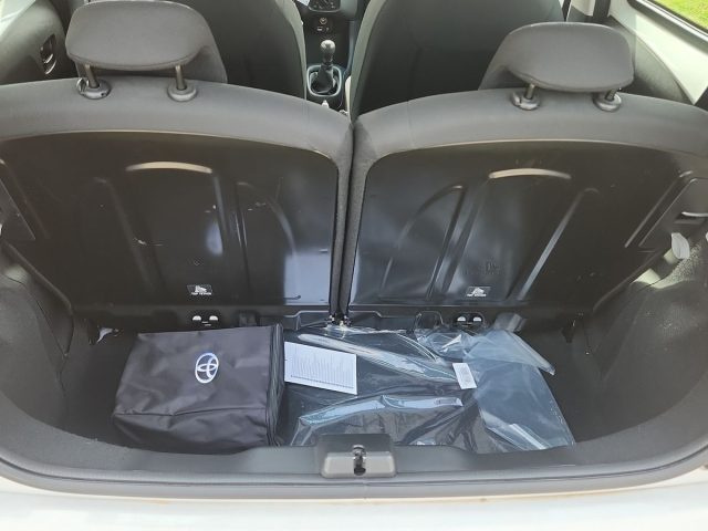 PEUGEOT 108 usata, con Autoradio