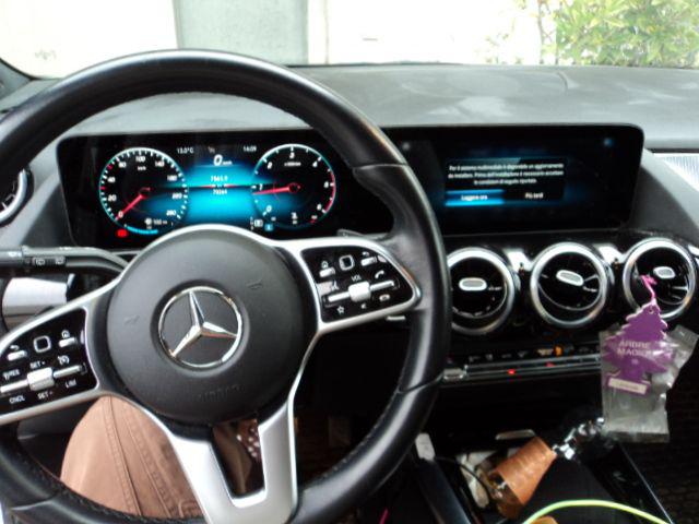MERCEDES-BENZ GLA 180 usata, con Airbag