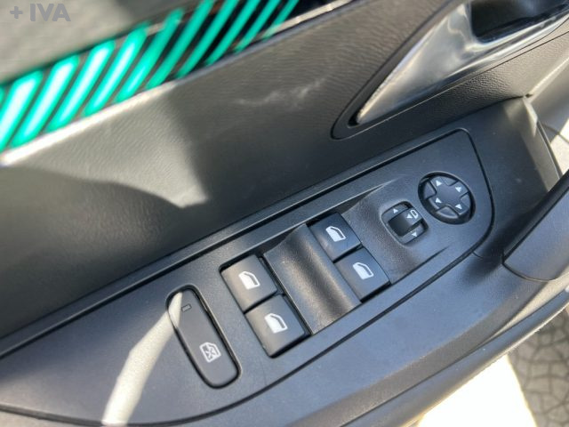 PEUGEOT 2008 usata 16