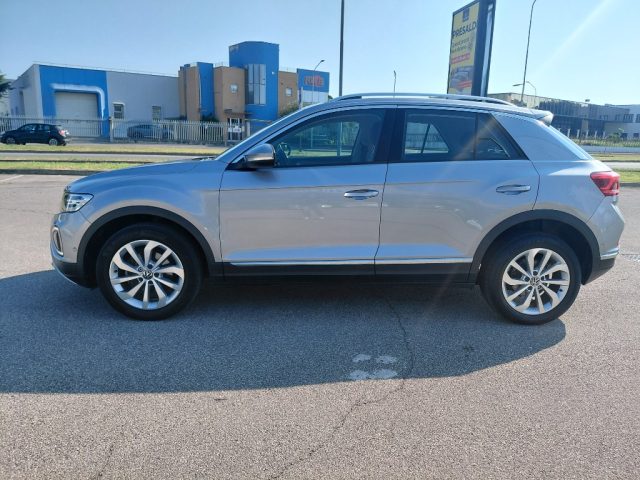 VOLKSWAGEN T-Roc usata, con Autoradio
